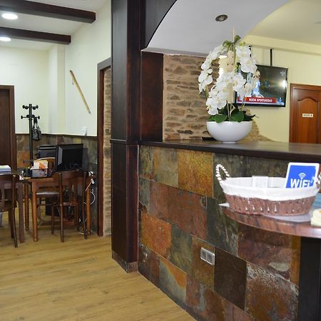 Albergue Del Peregrino Arzúa Exterior foto